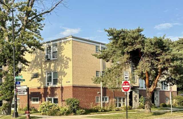 2754 North Shore