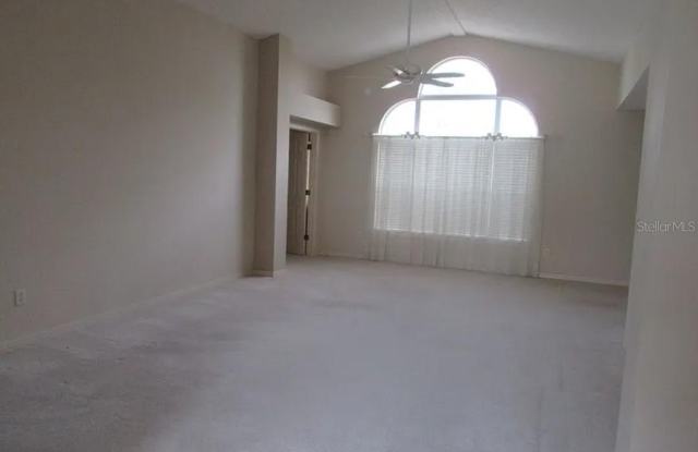 3113 BERWYN WAY