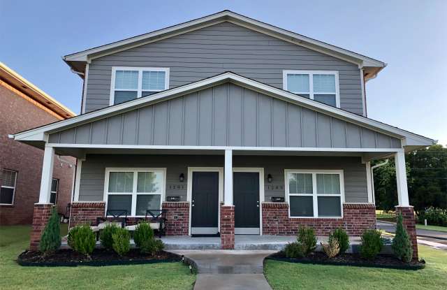 Photo of 1281 East Main Street