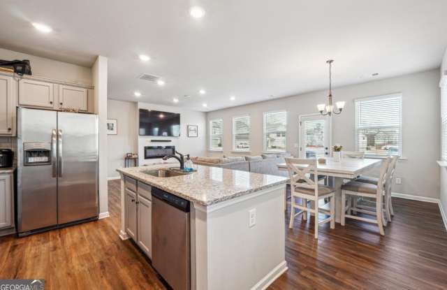 4713 Ridge Valley Drive