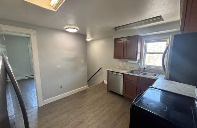 Upper 2 Bedroom Unit of Duplex