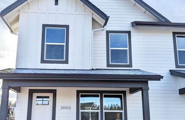 3/2.5 Earth Advantage Townhome! 20515 SE Aberdeen Ct. - 20515 Aberdeen Court, Bend, OR 97702