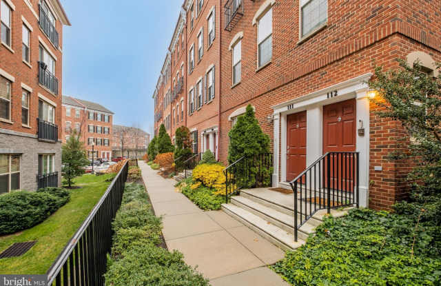 Photo of 111 COMMODORE COURT