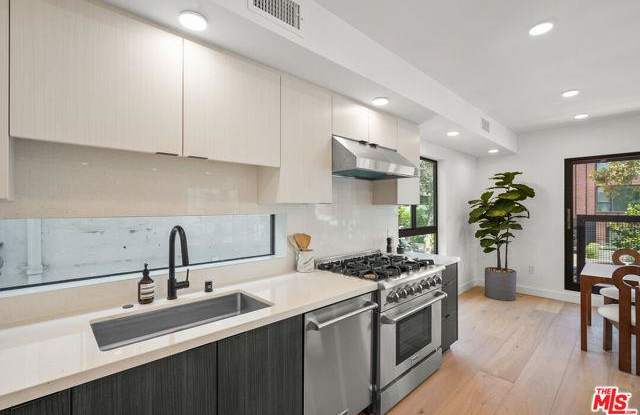 715 North Alfred Street