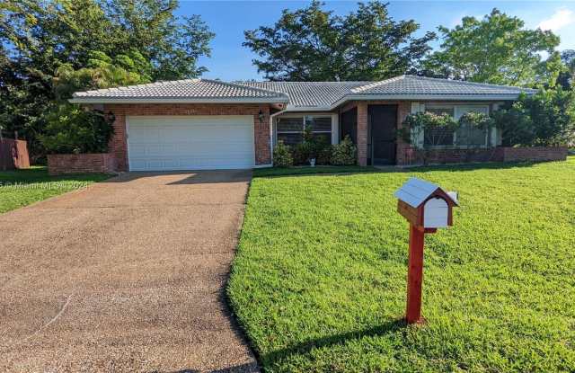 2250 NW 41st Ave