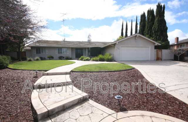 12261 Viewoak Drive