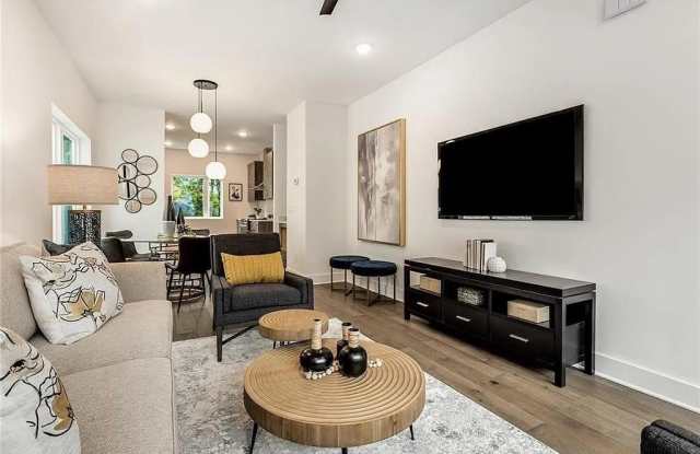 1436 Walker Place SE