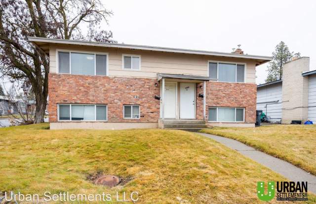 1404 2nd Street - 1404 2nd Street, Cheney, WA 99004