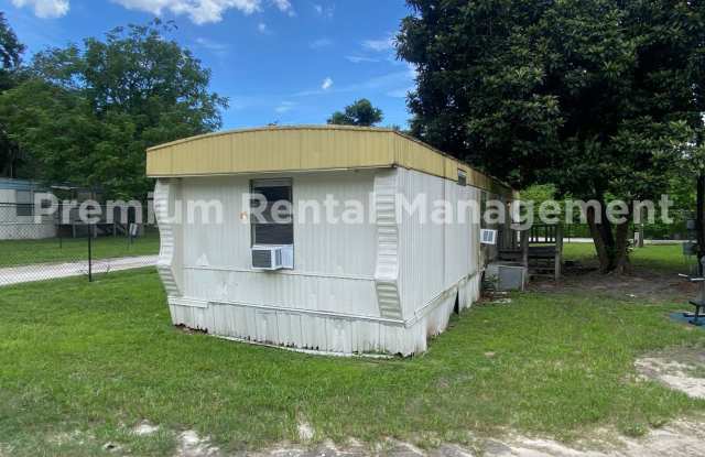 1145 S Christiana Ave Apopka FL 32703