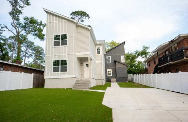 2111 Owens Street - 1