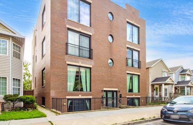 Photo of 1707 S RUBLE Street unit: 2S