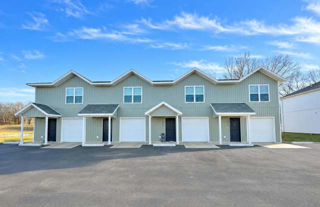 FREE 50" TV if lease signed by Aug 31st. 3 Bed 2.5 Bath with garage Townhome!!