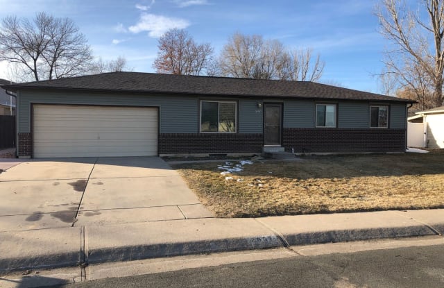 2957 W 17th Street Road - 2957 17th Street Road, Greeley, CO 80634