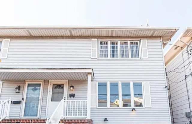 136 SUBURBIA TERRACE