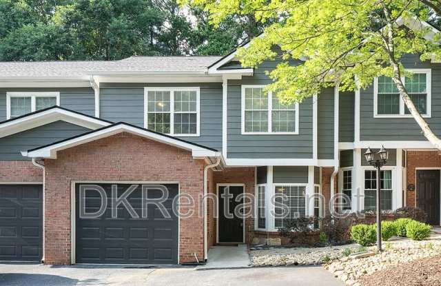 2680 Pinetree Rd