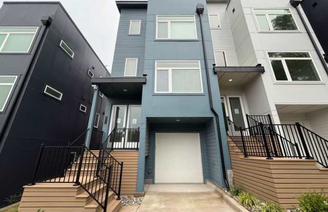 Photo of 616 Rocky Knob Court