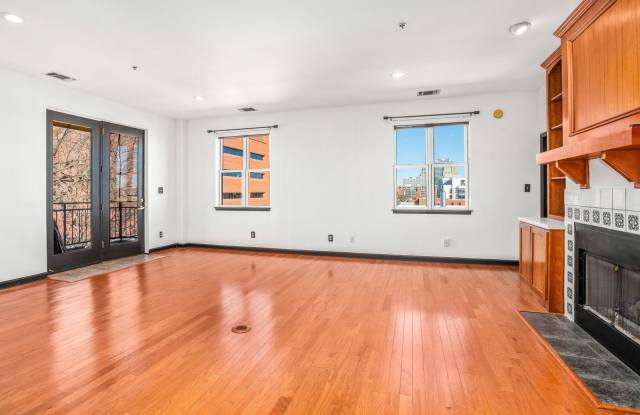 1 Bedroom / 1.5 Bath Located Downtown Winston-Salem West End with Gas Fireplace, Private Balcony  Breathtaking Skyline View - 851 West 4th Street, Winston-Salem, NC 27101