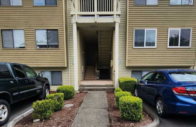 1760 W Sunn Fjord Ln #203