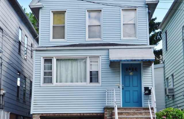 38 E 41ST ST