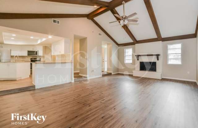 2008 Brentwood Drive