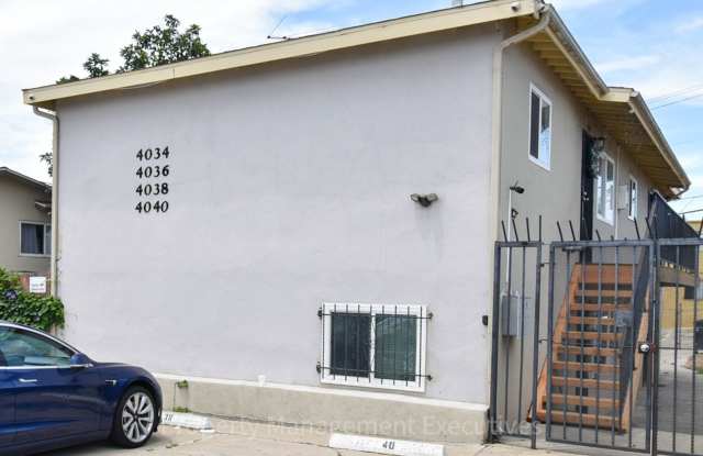 Remodeled 2 Bedroom, 1 Bath Apartment