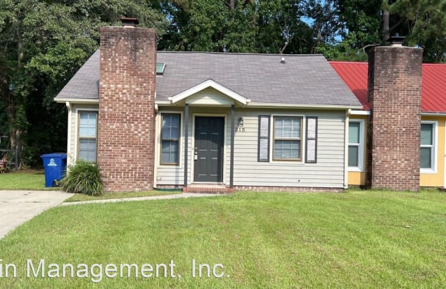 315 W Frances Street - 315 W Frances St, Jacksonville, NC 28546