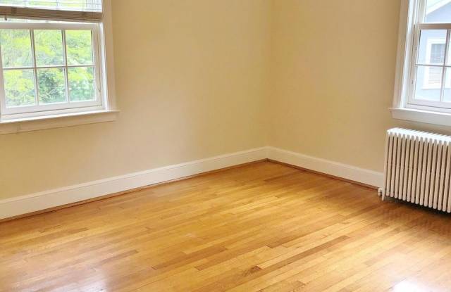 5603 CHEVY CHASE Parkway NW