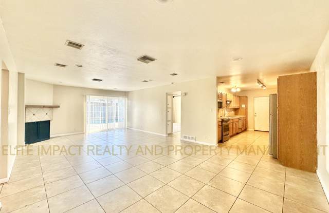 Photo of 8338 East Julia Street