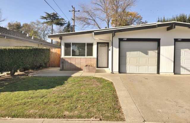 3 Bedroom 1 Bath w/ 1 Car Garage and Yard - North Vacaville *STAR RENTALS