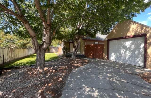 4022 Christine ~ Charming Cottage with Private Lot in Central Boise!