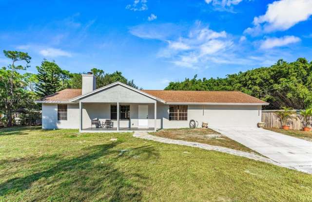18055 W Sycamore Dr