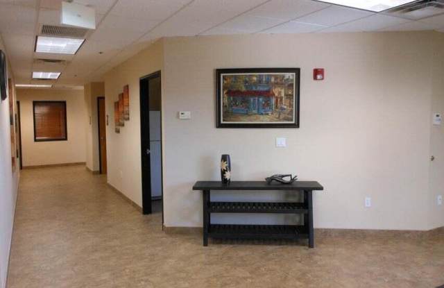 908 W CHANDLER Boulevard