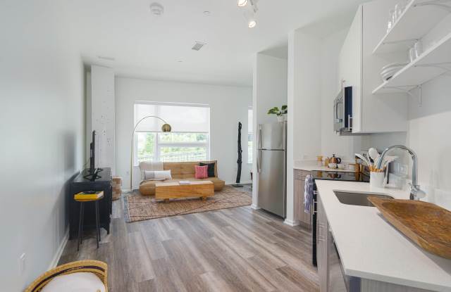 River House Apartments