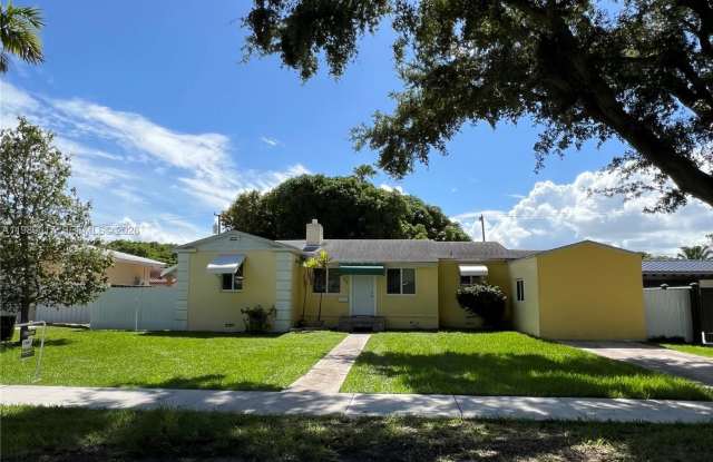 432 Palmetto Dr