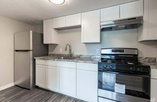 Lexington Springs Apartments