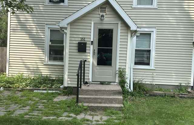 Photo of 161 17th Street North