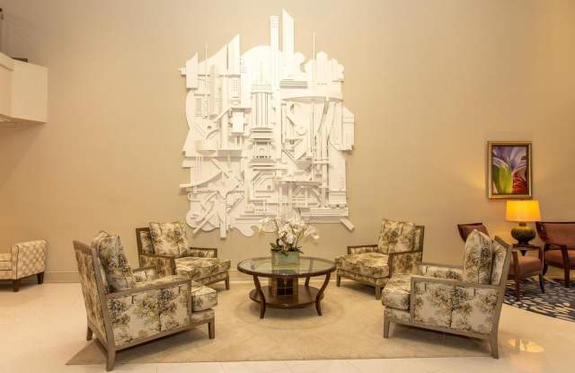 20930 VALLEY FORGE CIR #930