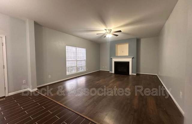 1220 Arbor Greene Dr