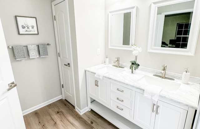 385 Tuckahoe Road - 960