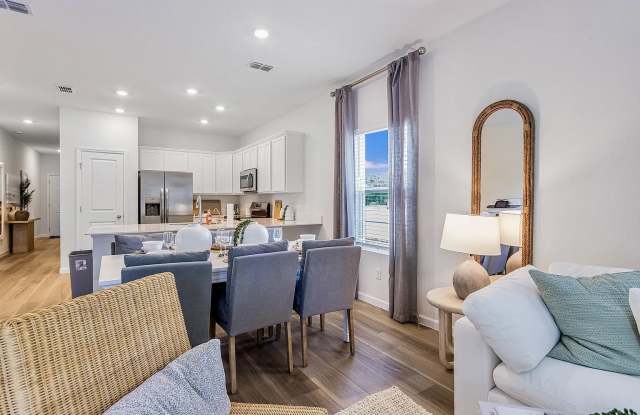 563 Holly Lakes Drive