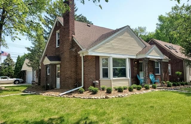 4388 ARDEN PLACE - 4388 Arden Place, Royal Oak, MI 48073