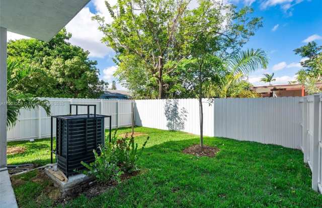 1445 Northwest 42nd Street