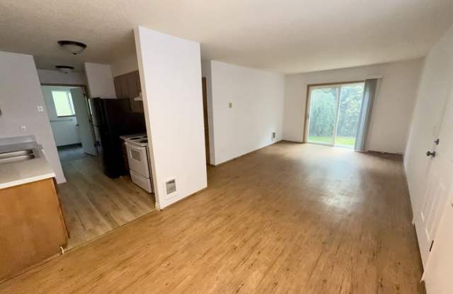 600 Southeast 175th Place