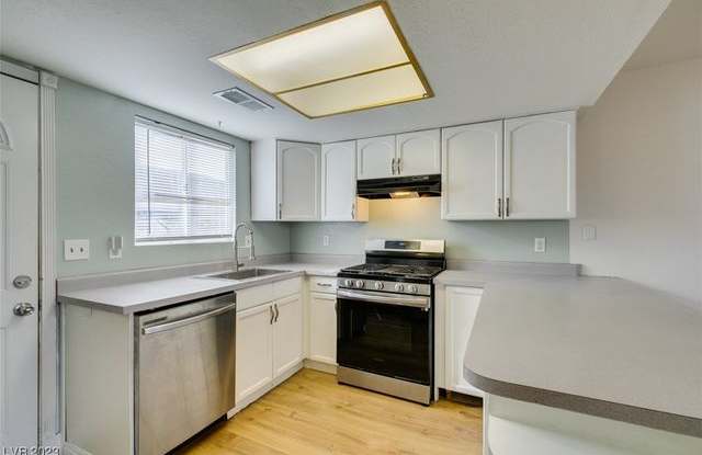 457 Sellers Place
