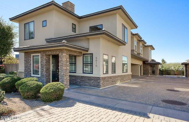 Photo of 5010 N 34TH Street unit: 3