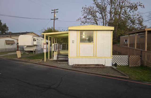 Photo of 2065 Atwater Boulevard