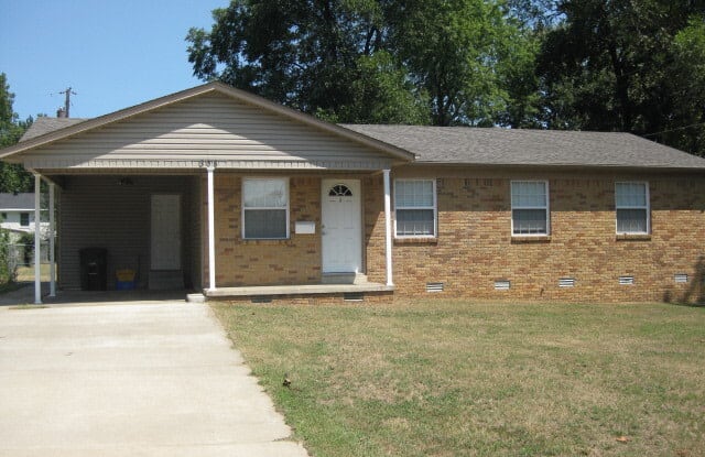 308 Hayes Street - 308 Hayes Street, Jacksonville, AR 72076