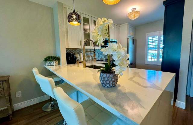 Luxury at South Pointe Villas, Furnished 2bd/1ba photos photos