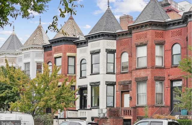 Photo of 2015 13TH Street NW unit: 2