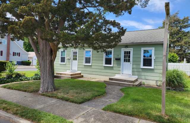 53 N Jackson Avenue